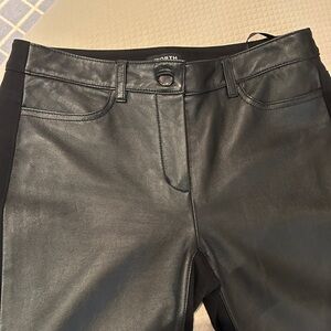Black front leather Jean cut pant size 6 Worth of New York